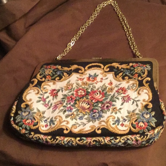 Vintage tapestry bag made in Hong Kong - Picture 2 of 5
